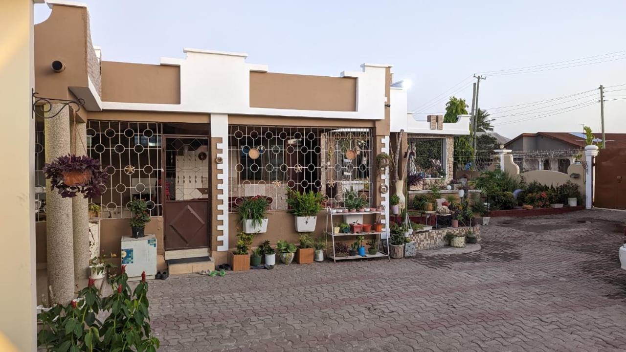 Babajay Family Home Dar-es-Salaam Eksteriør bilde