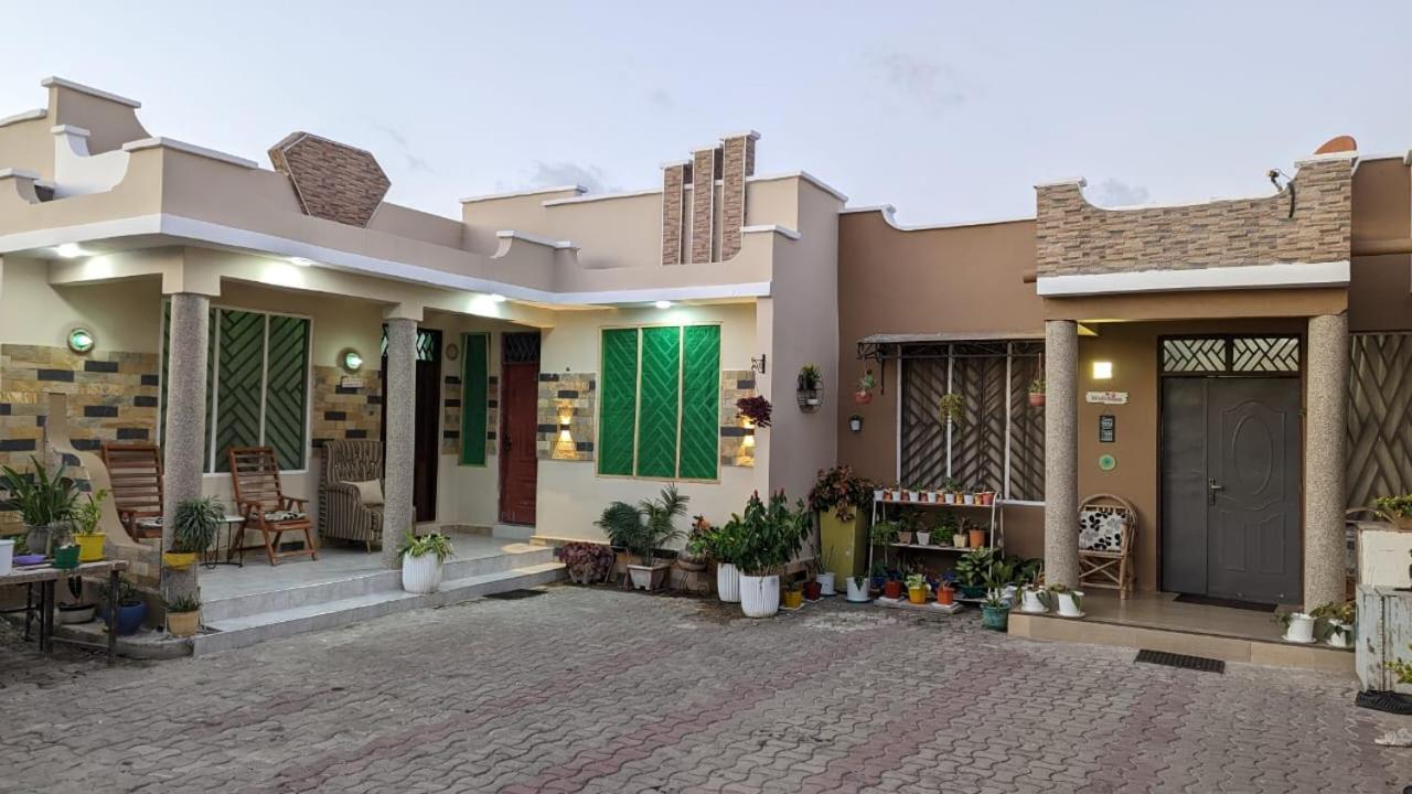 Babajay Family Home Dar-es-Salaam Eksteriør bilde